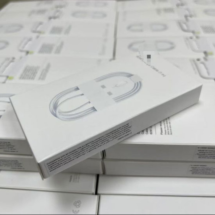 کابل USB-C مدل iPhone 16 طول 1 متر / کابل شارژ آیفون